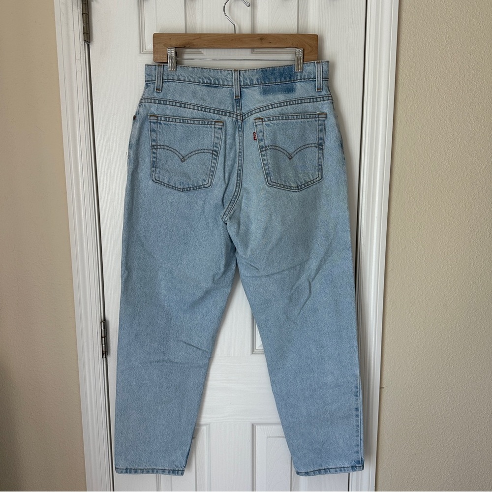 Vintage Levi’s Light Wash 551 Jeans Straight | 100% Cotton Denim | Classic Fit